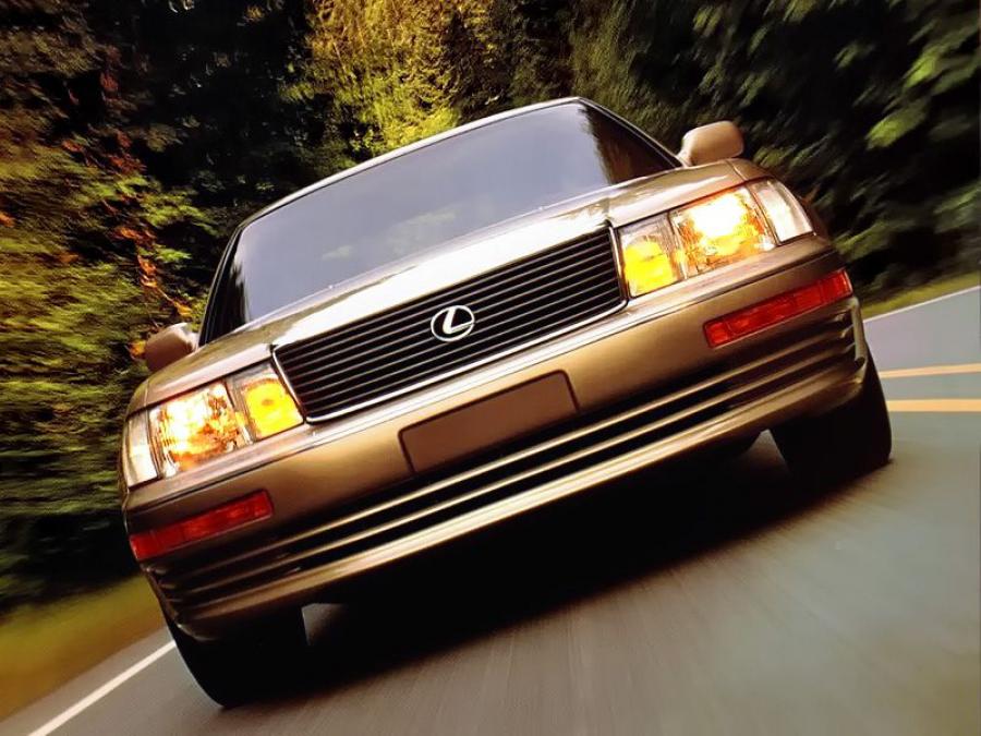  Lexus LS400 (UCF10) 1989 года  (NA) (фото 4 из 30)